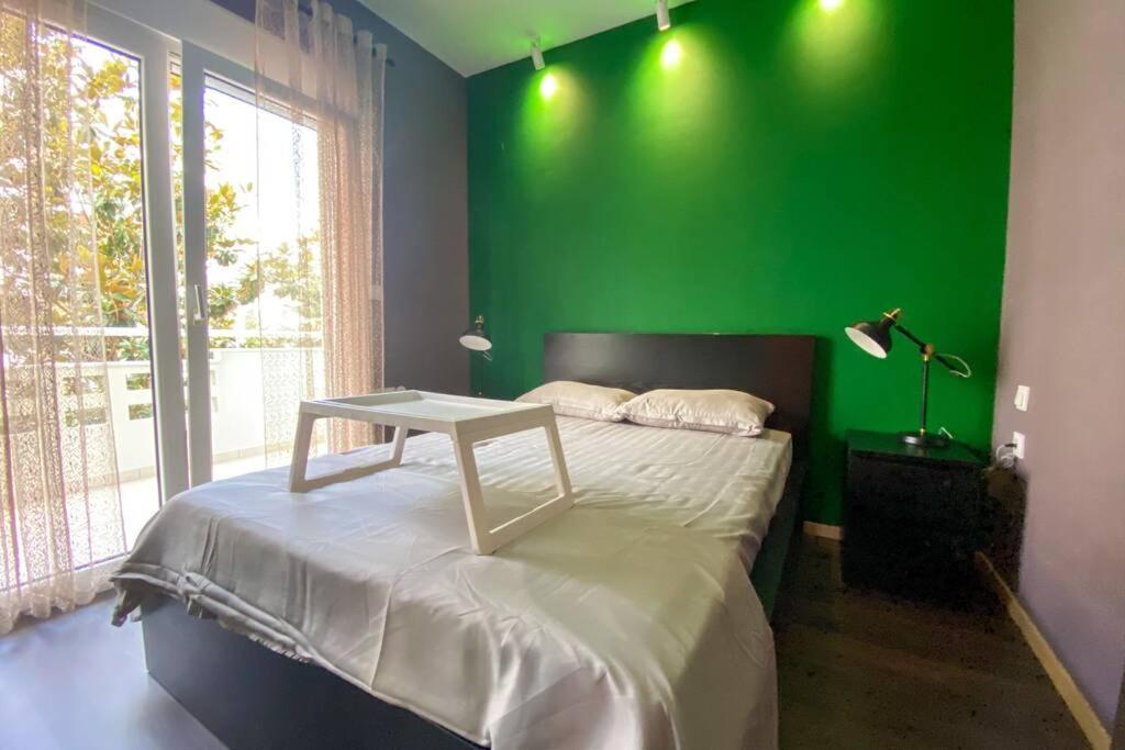 Green Apartment With View โคโมทินี ภายนอก รูปภาพ