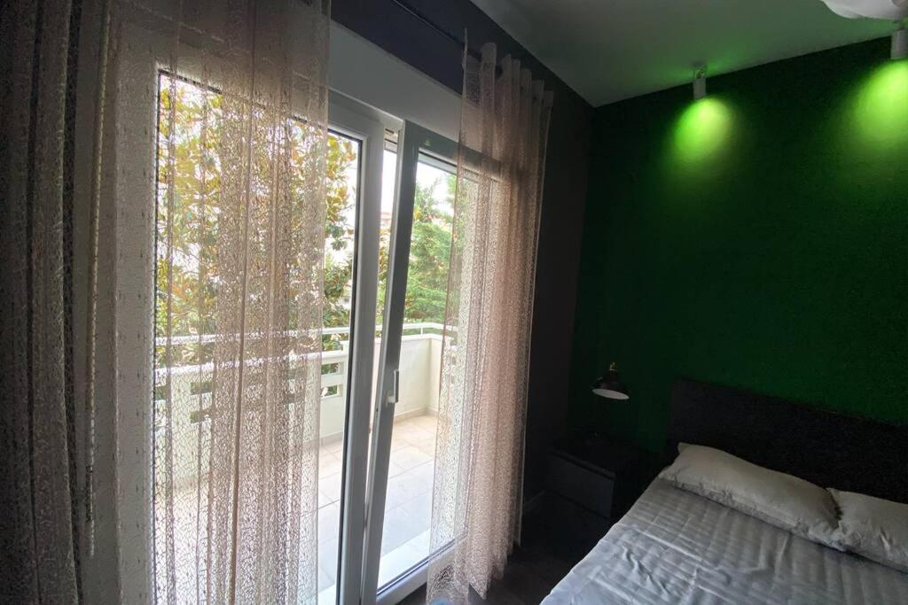 Green Apartment With View โคโมทินี ภายนอก รูปภาพ