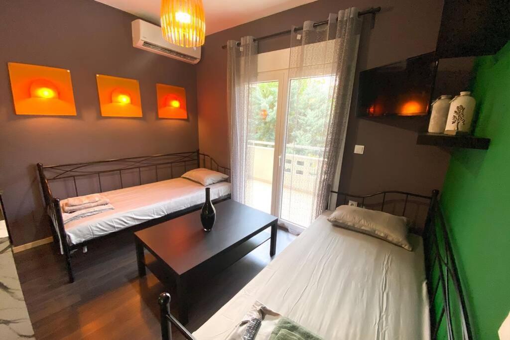 Green Apartment With View โคโมทินี ภายนอก รูปภาพ